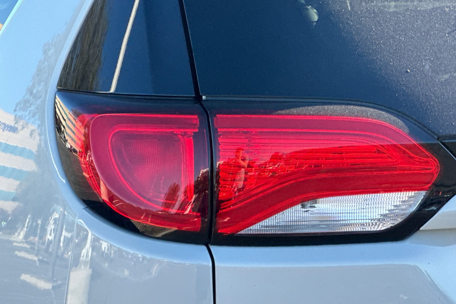 Used 2019 Chrysler Pacifica Touring-L w/ Advanced Safetytec Group FWD image 46