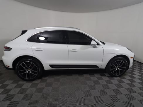 Used 2023 Porsche Macan image 6