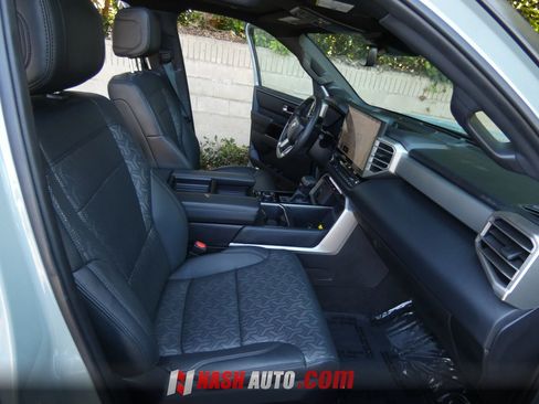 Used 2025 Toyota Tundra Limited w/ TRD Off-Road Package AWD/4WD image 30