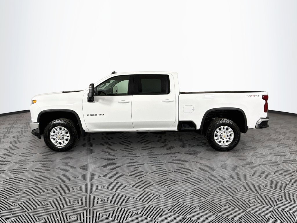 Used 2022 Chevrolet Silverado 2500 LT w/ Fleet Comfort Package AWD/4WD image 4