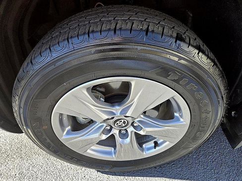 Used 2025 Toyota RAV4 LE image 19