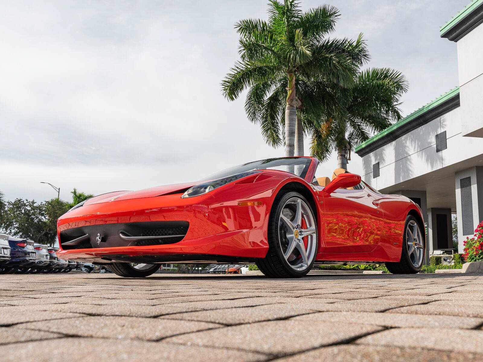 Used 2014 Ferrari 458 Spider RWD image 10