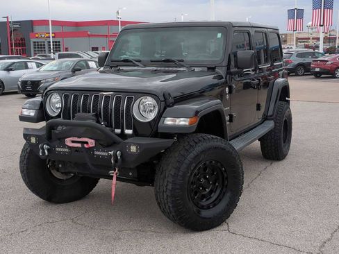 Used 2018 Jeep Wrangler Unlimited Sahara image 1