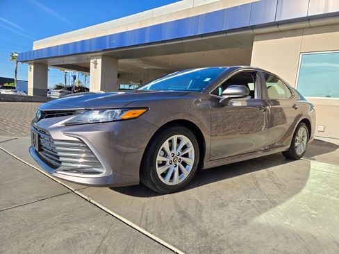 Used 2023 Toyota Camry LE FWD image 2