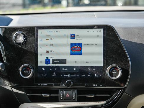 Used 2024 Lexus NX 350 AWD image 11