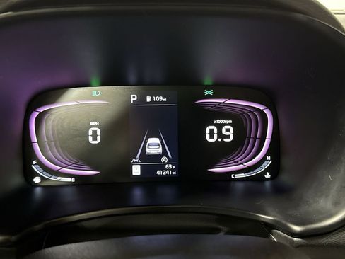 Used 2023 Kia Soul LX FWD image 12