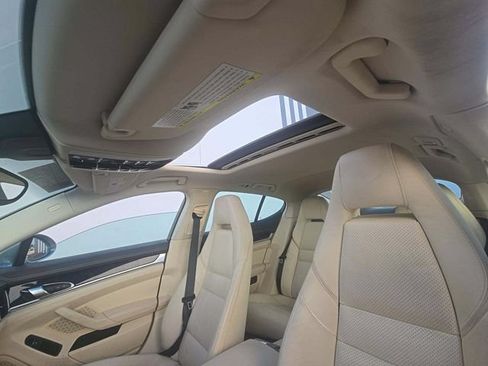 Used 2014 Porsche Panamera RWD image 7