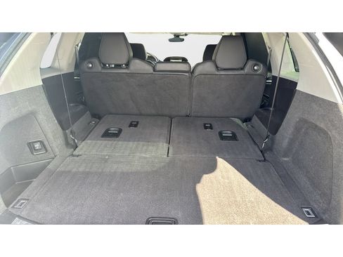 Used 2016 Acura MDX w/ Advance & Entertainment Pkg FWD image 23