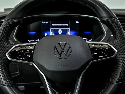 Certified 2024 Volkswagen Tiguan SE R-Line AWD/4WD image 19