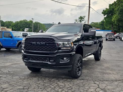 Used 2024 RAM 2500 Big Horn w/ Night Edition AWD/4WD image 1