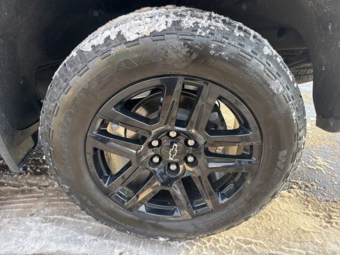 Used 2025 Chevrolet Silverado 1500 Custom w/ Turbomax Blackout Package image 30