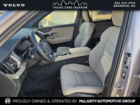 New 2026 Volvo XC90 B6 Plus w/ Protection Package Premier AWD/4WD image 13