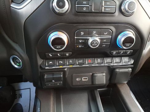 Used 2021 GMC Sierra 1500 Denali w/ Denali Ultimate Package image 18