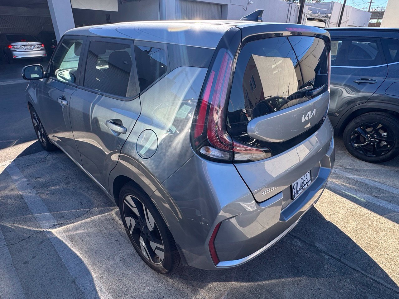 Certified 2023 Kia Soul GT-Line FWD image 4
