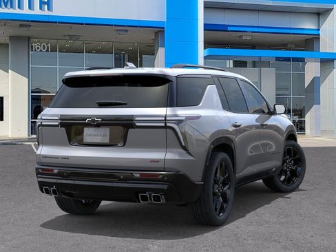New 2026 Chevrolet Traverse RS w/ LPO, Floor Liner Package AWD/4WD image 4