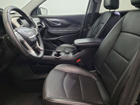 Used 2024 GMC Terrain SLT image 17