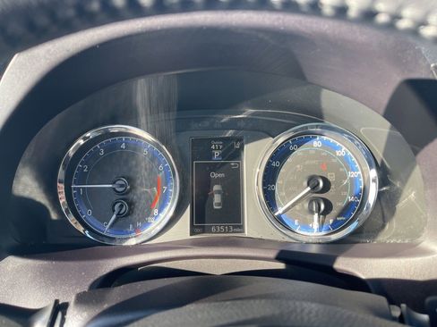 Used 2018 Toyota Corolla SE image 15