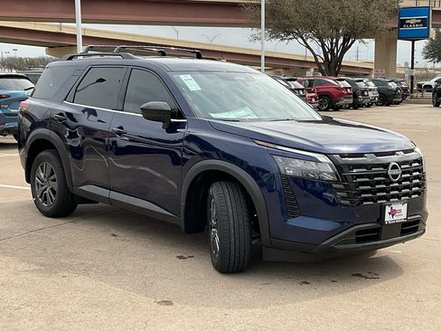 New 2026 Nissan Pathfinder SV FWD image 4