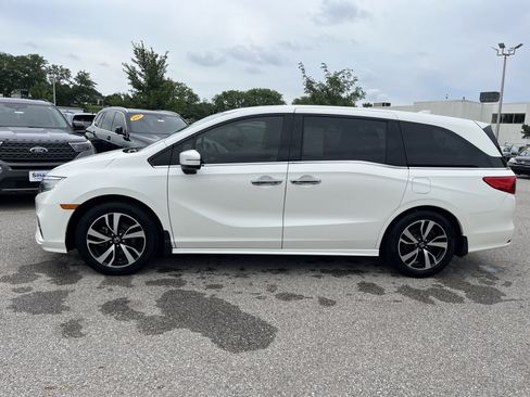 Used 2018 Honda Odyssey Elite image 7