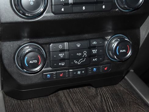 Used 2021 Ford F250 Lariat w/ Lariat Ultimate Package image 16