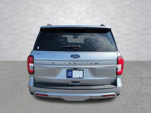 Certified 2024 Ford Expedition XLT image 6