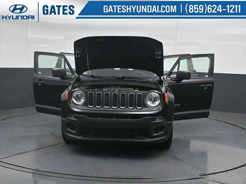 Used 2015 Jeep Renegade Sport w/ Power & Air Group FWD image 51