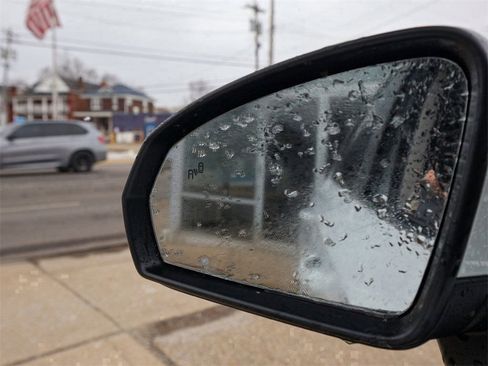 New 2026 Volkswagen Taos SEL image 28