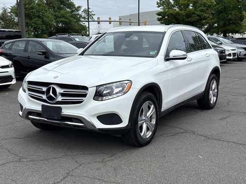 Used 2017 Mercedes-Benz GLC 300 4MATIC image 5