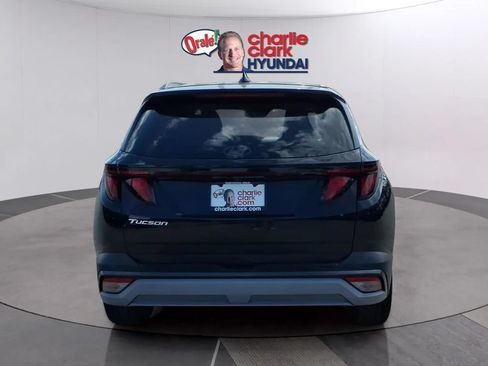 Used 2025 Hyundai Tucson SEL FWD image 4