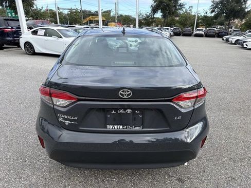 Used 2025 Toyota Corolla LE FWD image 3
