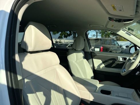 Used 2025 Hyundai Santa Fe SEL image 50