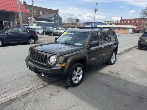 Used 2015 Jeep Patriot Latitude image 1