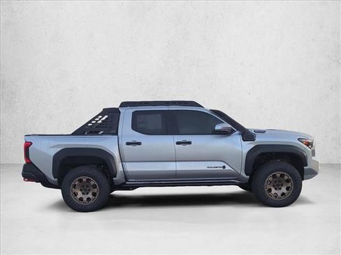 Used 2025 Toyota Tacoma 4x4 Double Cab Hybrid image 4