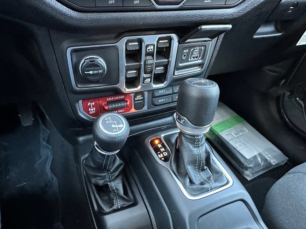 New 2026 Jeep Gladiator Mojave AWD/4WD image 31