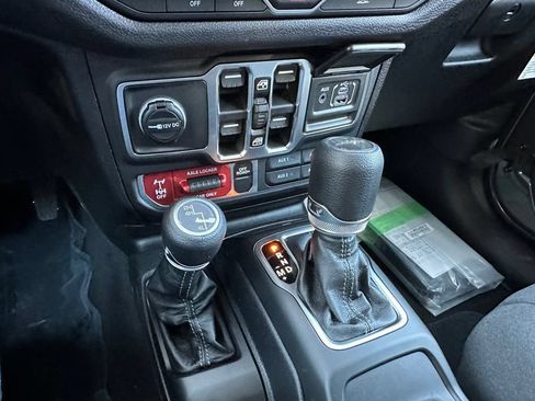 New 2026 Jeep Gladiator Mojave AWD/4WD image 31