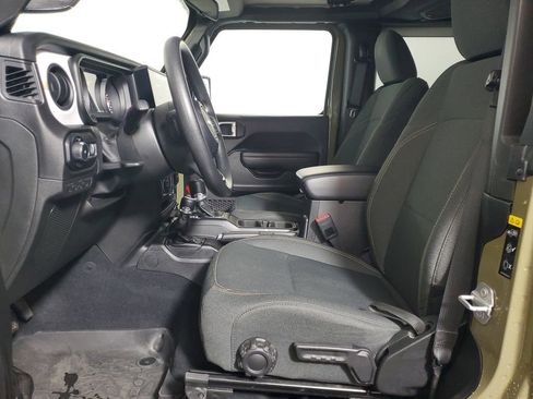 Used 2025 Jeep Wrangler Sport image 11