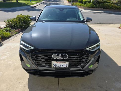 Used 2024 Audi Q8 e-tron Premium Plus w/ Premium Plus Package AWD/4WD image 2