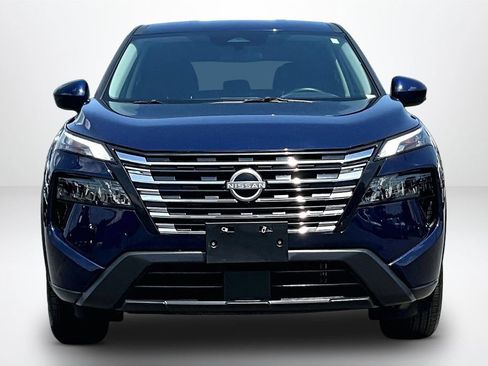 Used 2025 Nissan Rogue SV FWD image 2