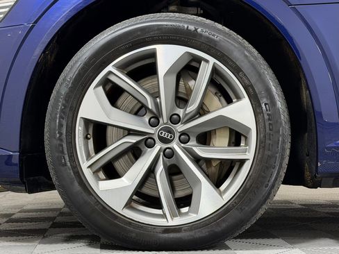 Used 2021 Audi e-tron Premium Plus w/ Premium Plus Package image 12