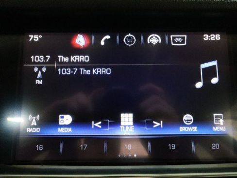 Used 2017 Cadillac XT5 Luxury w/ Driver Awareness Package AWD/4WD image 17