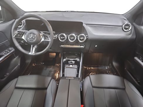 Certified 2026 Mercedes-Benz GLA 250 image 9