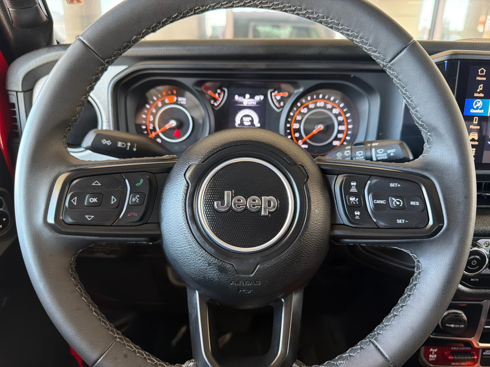 Used 2025 Jeep Wrangler Unlimited Sport AWD/4WD image 26