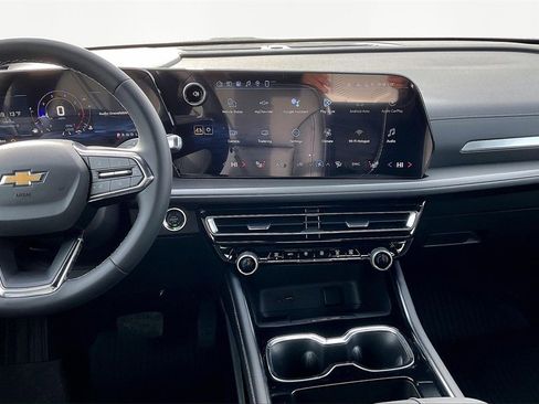 New 2026 Chevrolet Traverse LT w/ Driver Confidence Package image 7