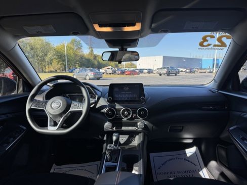 Used 2023 Nissan Sentra SR image 12