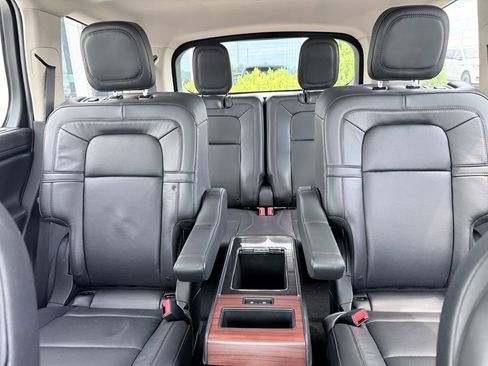 Used 2024 Lincoln Aviator Reserve w/ Equipment Group 201A AWD/4WD image 14