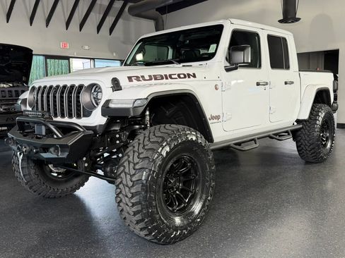 Used 2025 Jeep Gladiator Rubicon w/ Safety Group image 7