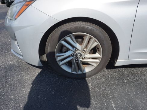 Used 2019 Hyundai Elantra SEL FWD image 28