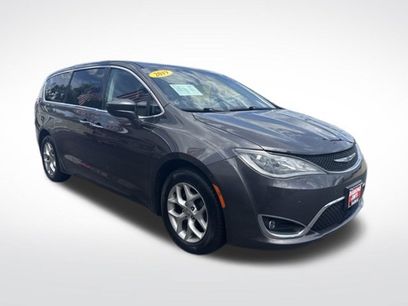 Used 2019 Chrysler Pacifica Touring Plus w/ Advanced Safetytec Group