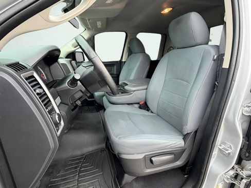 Used 2017 RAM 1500 ST w/ SXT Appearance Group image 19