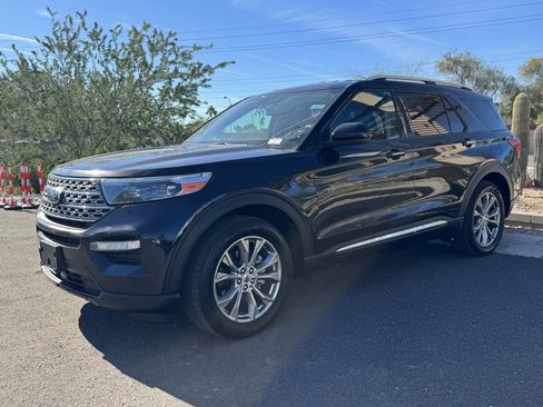 Used 2022 Ford Explorer Limited image 7